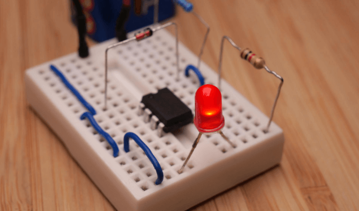  Zener Diode Shunt Regulator